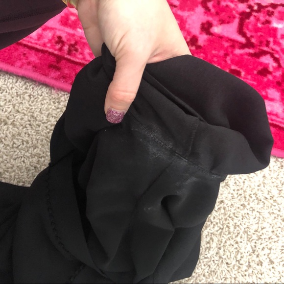 COPPER & ELLA Black cold shoulder cut out blouse - Picture 5 of 5